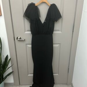 Lulus black gown